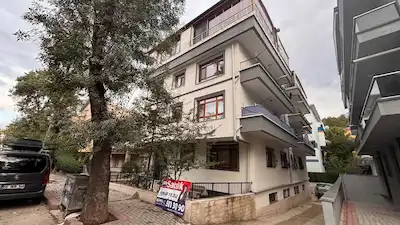 GAZI MAHALLESINDE EŞYALI 2+1  47.000TL KIRA GETIRILI ARAKAT