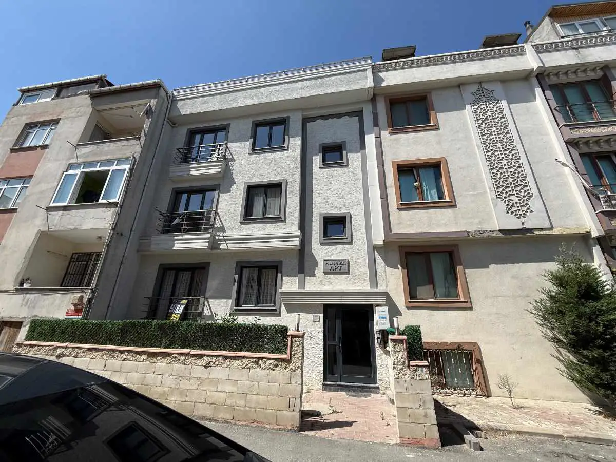 REMAX MAHAL'DEN TERASLI VE BAHÇE KULLANIM ALANLI TERS DUBLEKS 4+1 SATILIK DAİRE