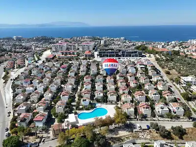 KUŞADASI İLK ÖZGE SİTESİ SATILIK VİLLA