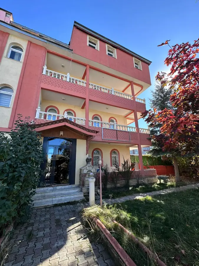 REMAX ARTIS'DEN YILDIZKENT'DE EŞYALI KIRALIK 1+1 DAIRE