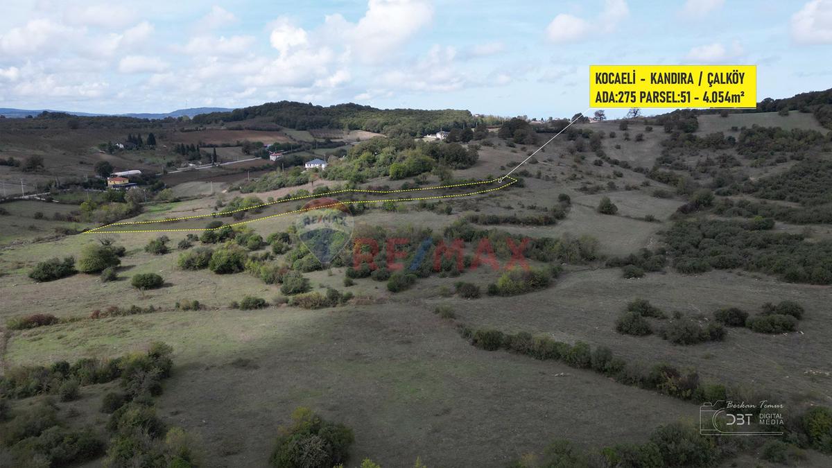 KANDIRA ÇALKÖY'DE YOLLU SATILIK MÜSTAKİL PARSEL ARAZİ