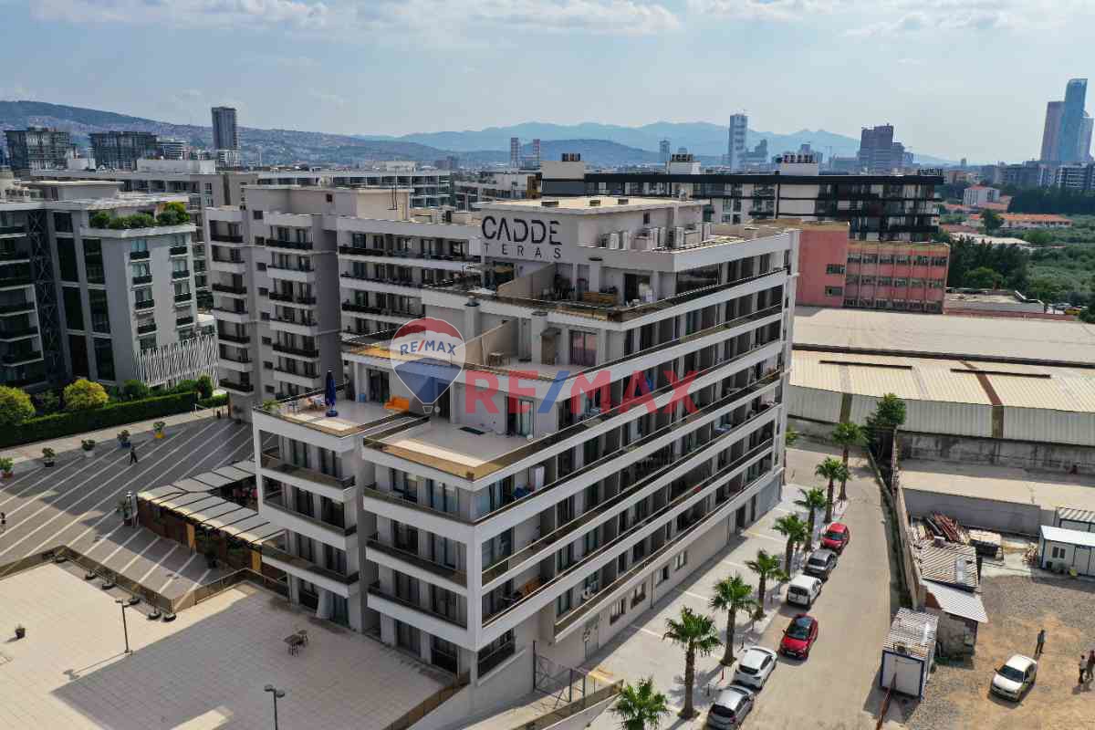 AVCILAR CADDE TERAS'TA 1+1 TERASLI SATILIK DAİRE