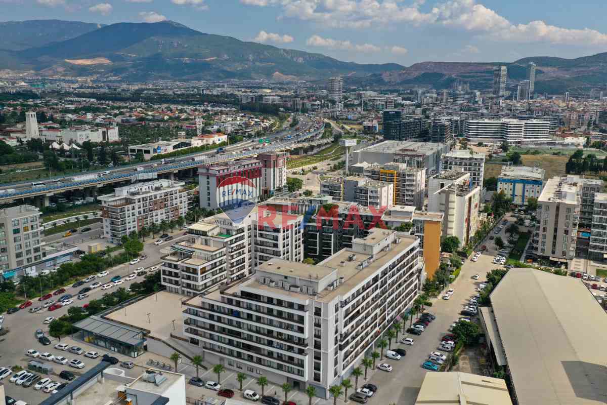 AVCILAR CADDE TERAS'TA 1+1 TERASLI SATILIK DAİRE