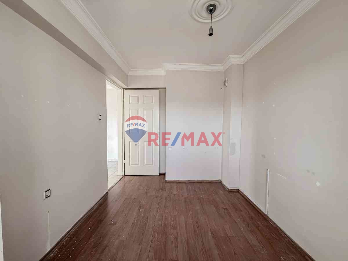 BUCA FIRAT MH. SİTE İÇİNDE OTOPARK + ASANSÖR SATILIK 3+1 DAİRE