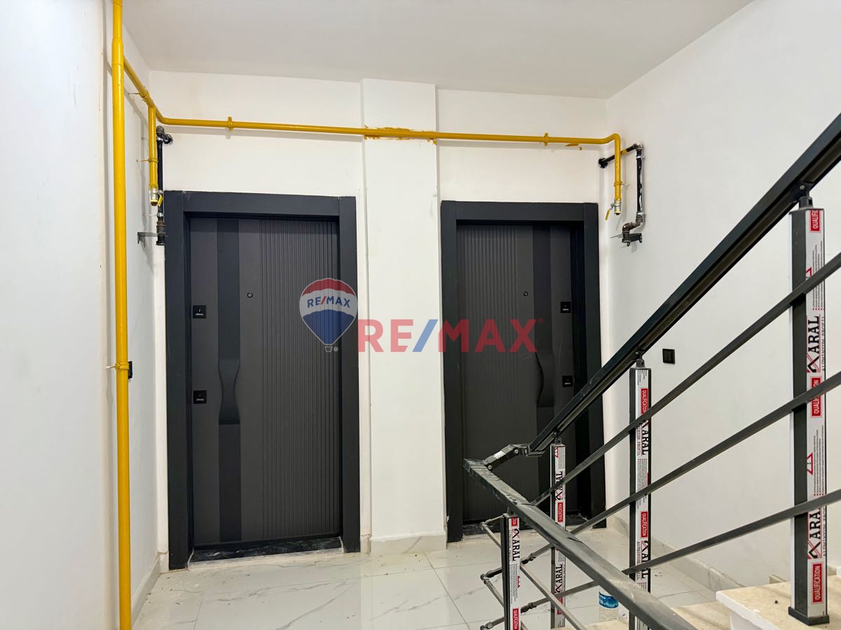 ASUMAN MÜTEVELLİOĞLUNDAN BÜYÜKOYUMCA DA KİRALIK 1 + 1 MANZARALI DAİRE