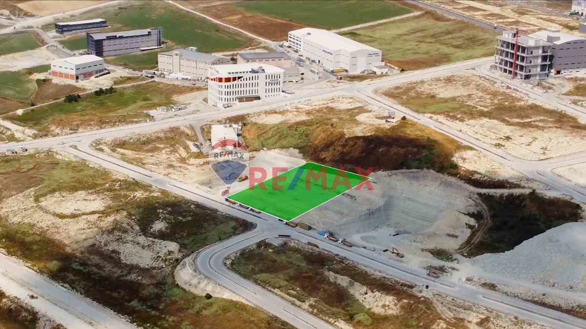 FIRSAT FİYATLI ASKOOP 'DA 3.100M² SANAYI IMARLI ARSA