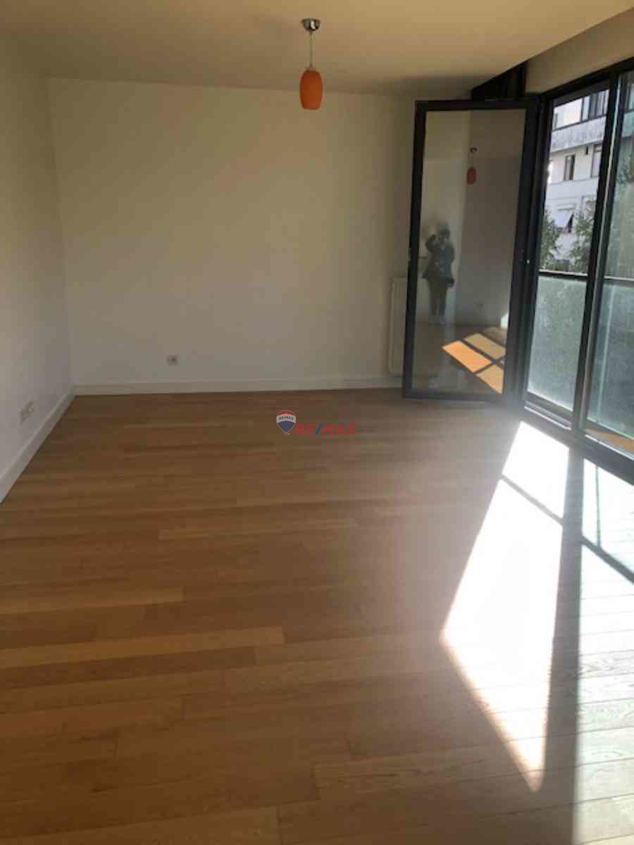 ÇİFTEHAVUZLAR KONTEK DÜET SİTESİNDE  BALKONLU SATILIK DAİRE