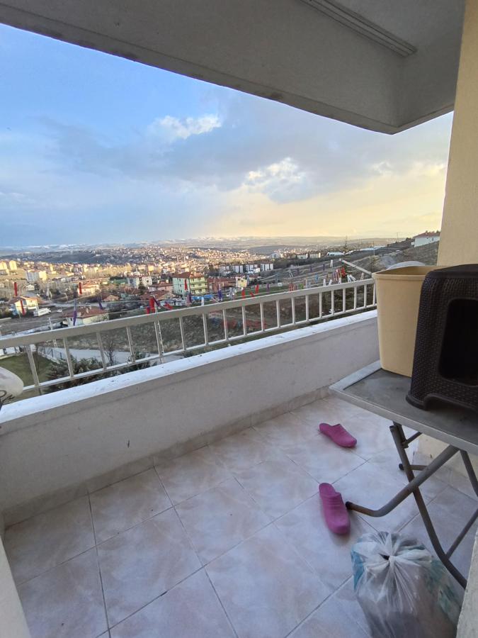 MANZARALI, GÜNEY CEPHE 3+1 DEN 2+1 ÇEVRİLMİŞ 2.KAT DAİRE