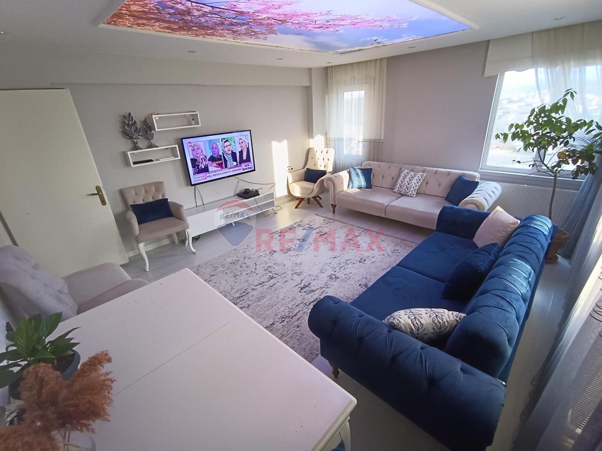 MANZARALI, GÜNEY CEPHE 3+1 DEN 2+1 ÇEVRİLMİŞ 2.KAT DAİRE