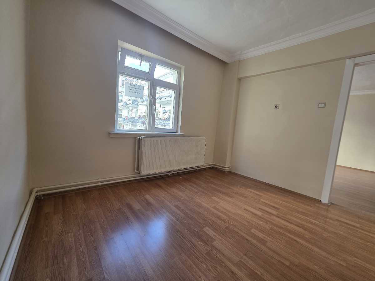 ÇİÇEKLİ MAHALLESİNDE KİRALIK 3+1 DAİRE