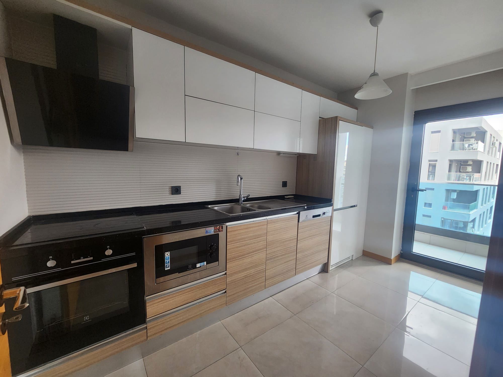 İZMİR ÇİĞLİ ATAŞEHİR MAHALLESİ KİRALIK 2+1 BOŞ DAİRE OTOPARKLI