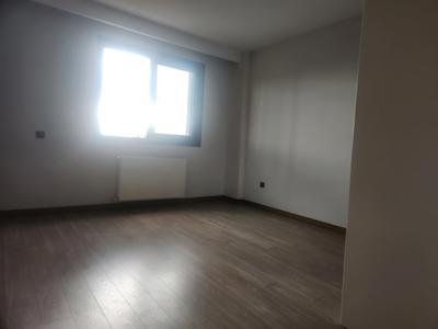 İZMİR ÇİĞLİ ATAŞEHİR MAHALLESİ KİRALIK 2+1 BOŞ DAİRE OTOPARKLI