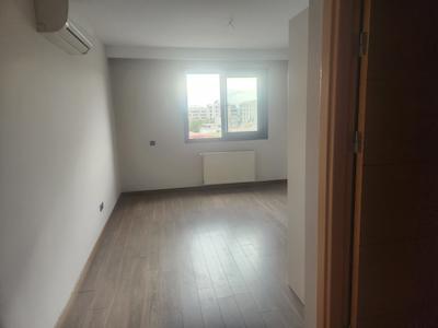 İZMİR ÇİĞLİ ATAŞEHİR MAHALLESİ KİRALIK 2+1 BOŞ DAİRE OTOPARKLI