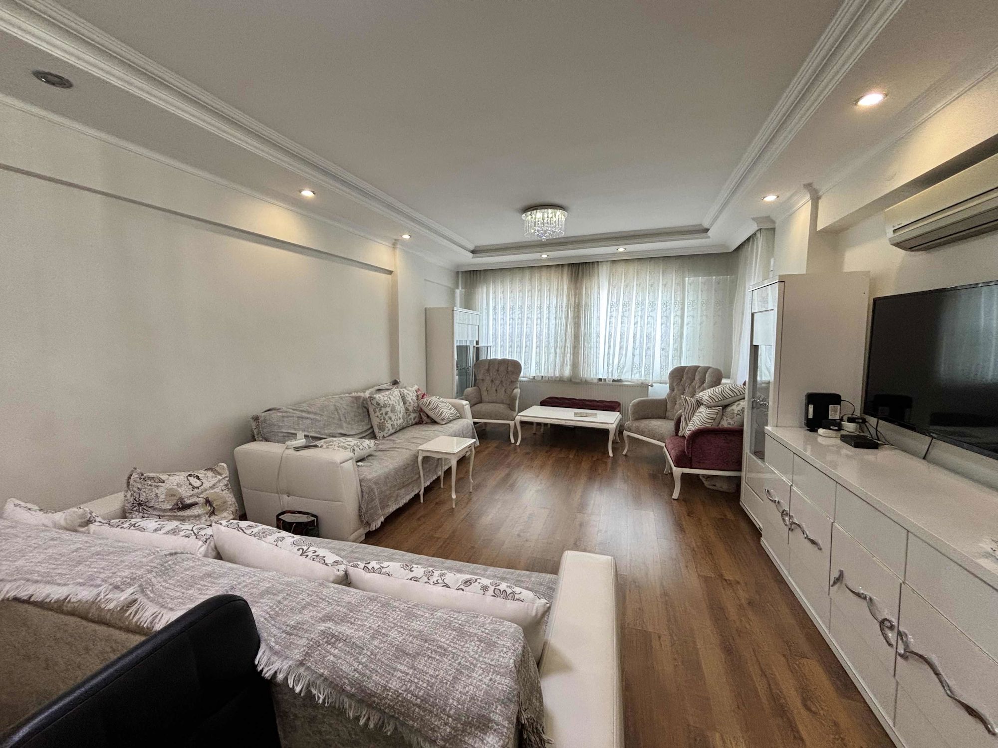 REMAX MODEL DEN HACIKAPLANLAR DA 3+1 SATILIK DAİRE