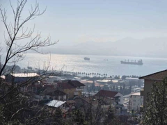 İZMİT YENİMAHALLE'DE SATILIK DENİZ MANZARALI ARSA