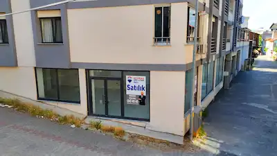RE/MAX İNCİ'DEN SAAT KULESİ CİVARI SATILIK DÜKKAN