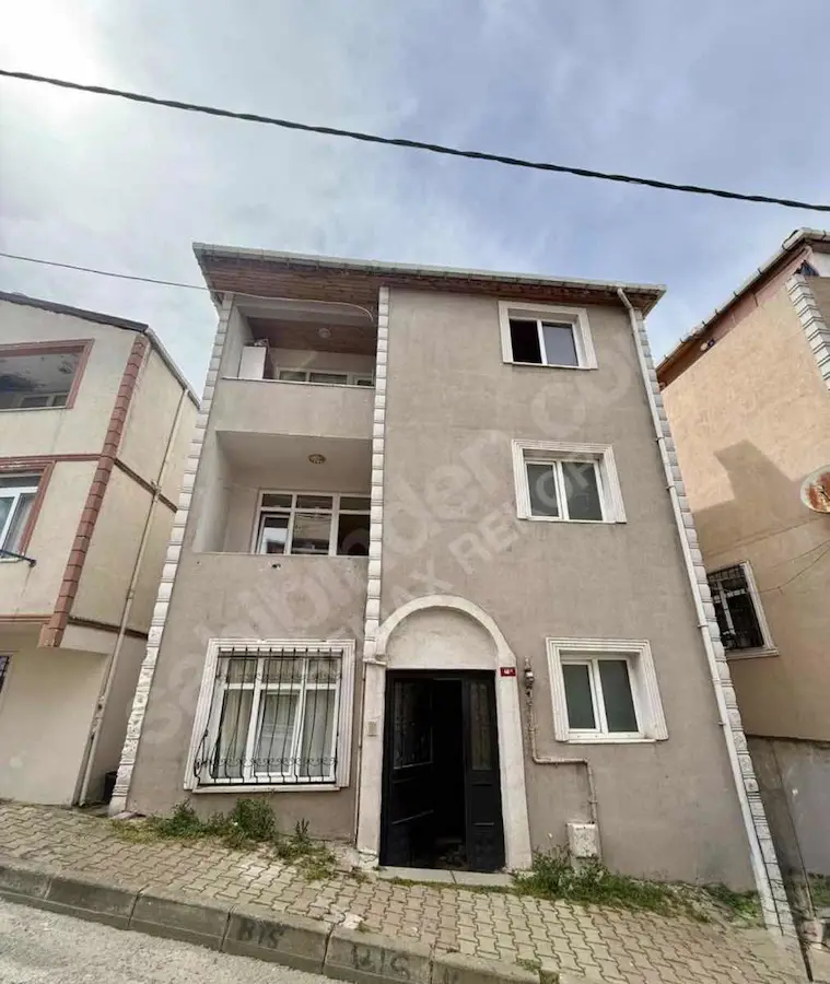SULTANBEYLİ ABDURRAHMANGAZİ 33 M2 ARSA PAYLI SATILIK 2+1 DAİRE