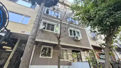 SUADİYE'DE BAKIMLI, MUTFAK VE BANYO YENİLENMİŞ