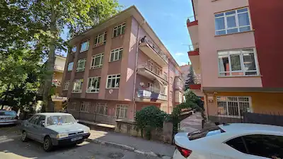ÇANKAYA İLERİ MAHALLESİ MEKTEP SOKAK 2+1 YATIRIM FIRSATI