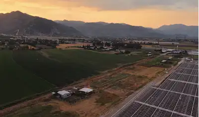 ANTALYA DÖŞEMEALTI’NDA ANA CADDE YAKINI 0.90 EMSAL 400 M2 SATILIK ARSA