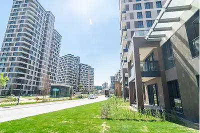 BAŞKENT EMLAK KONUTLARI CAMLI BLOKTA 6. KAT 2+1 DAİRE