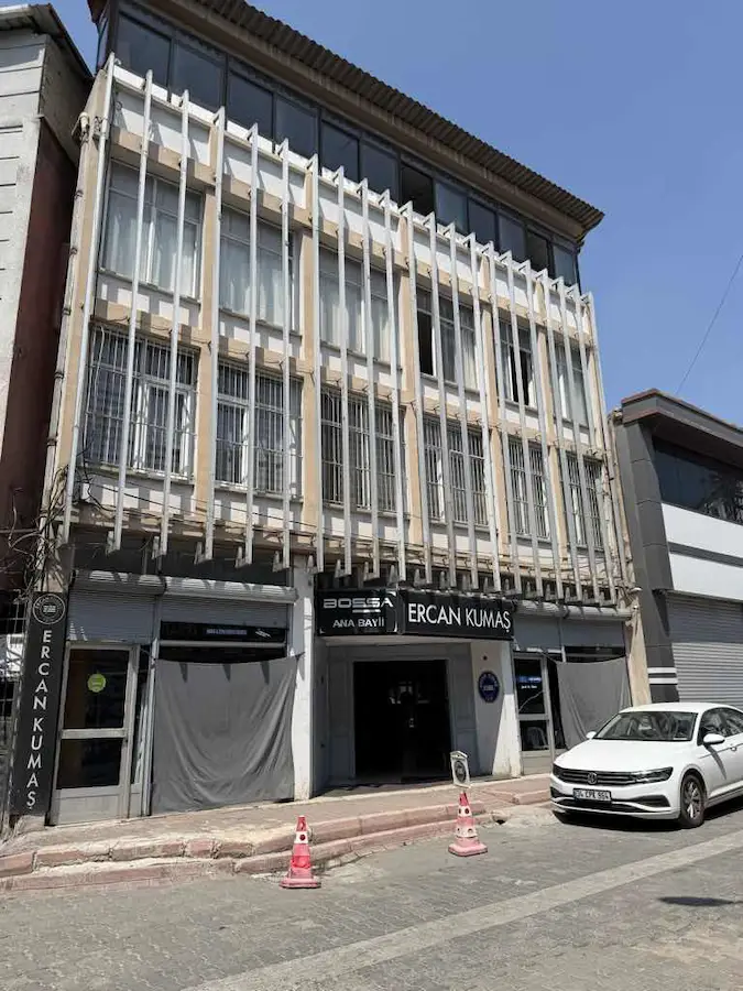 MERKEZİ KONUMDA – YÜKSEK İŞ POTANSİYELİNE SAHİP SATILIK İŞYERİ & BİNA