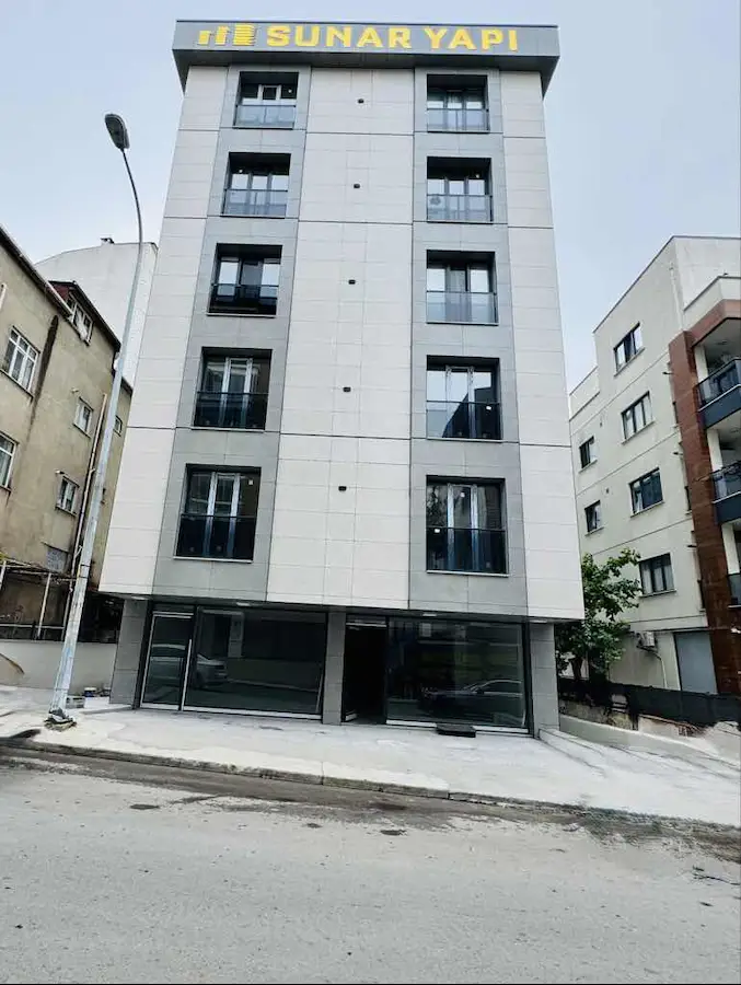 TUZLA MERKEZDE KİRALIK SIFIR ÖN KULLANIMLI NET 200 M2 DÜKKAN