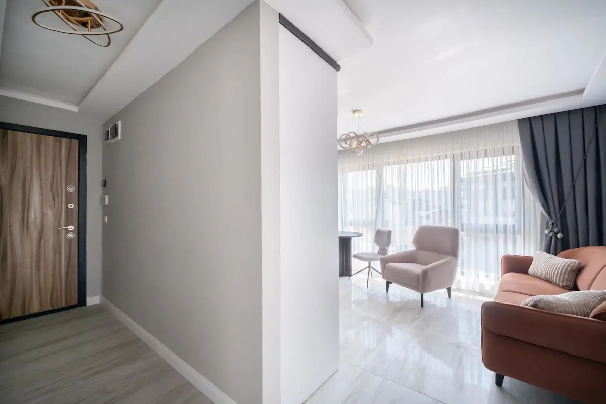 YAŞAMKENT'TE LÜKS MOBİLYALI 1+1 KİRALIK DAİRE