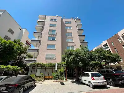 REMAX RİNA'DAN MERKEZİ KONUMDA DENİZ MANZARALI 3+1
