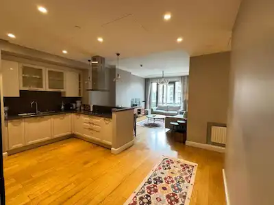 REMAX WE BURCU CAPIK-EMAAR SQUARE-REZIDANS 2+1 KIRALIK EŞYALI