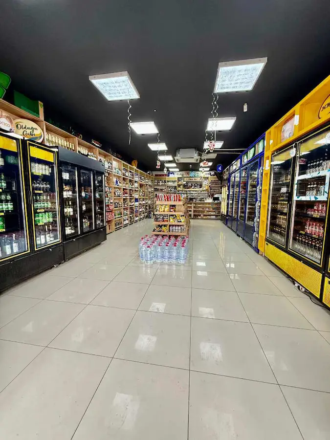KARTAL ADNAN KAHVECİ CADDESİ ÜZERİNDE SATILIK 150 M2 DÜKKAN