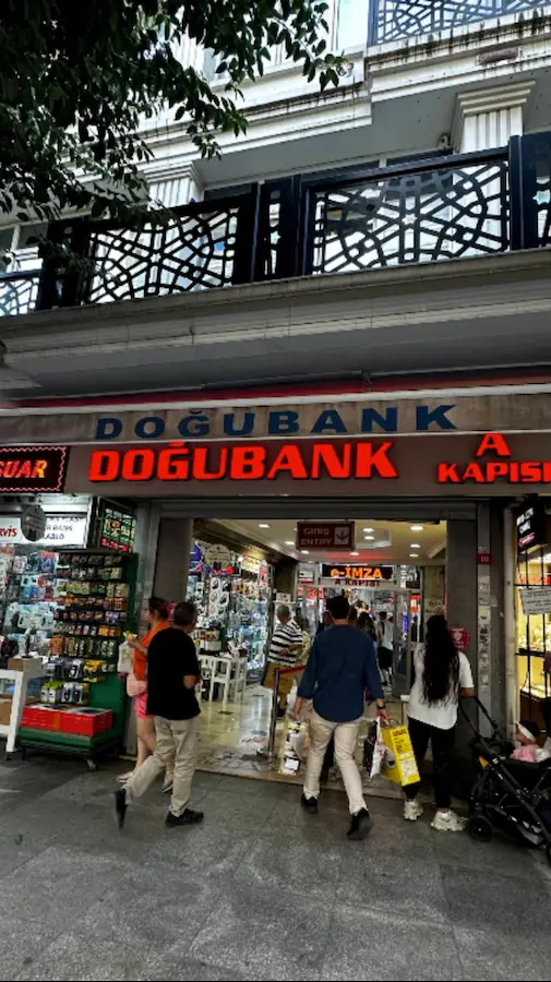 DOĞUBANK İŞ MERKEZINDE SATILIK 16M2 DÜKKAN