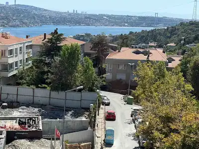 ETILER'DE, DENIZ MANZARALI, LÜKS, CADDE ÜZERI, METROYA 100 METRE 