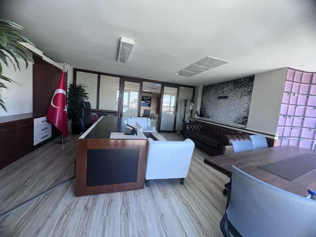 Property image 8