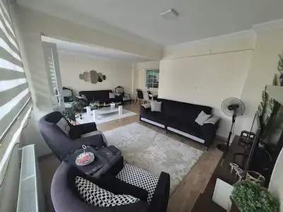 GEBZE MERKEZ'DE FUL+FUL EŞYALI ÖZEL DEKORASYONLU SATILIK 3+1 DAİRE