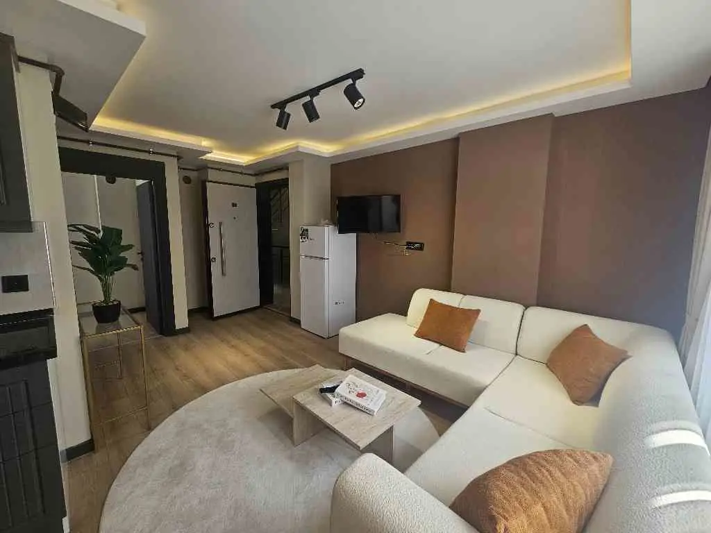 KÖRFEZDE ULTRA LÜX KULLANIŞLI MODERN 1+1 DAİRE