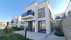 KEREMKÖY DE SİTE İÇERİSİNDE SATILIK TERASLI MÜSTAKİL VİLLA