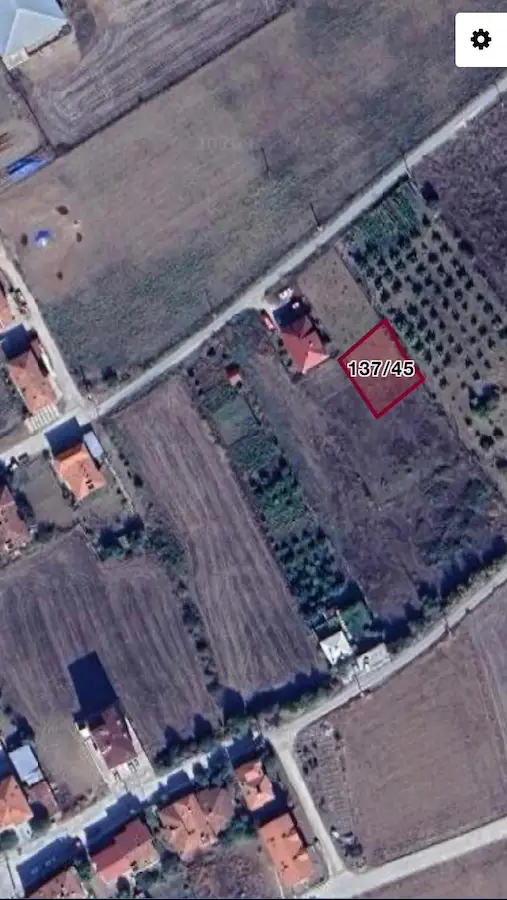 REMAX/ŞEREF PISIL'DAN VEZİRKÖPRÜ, B.EVLERDE OKUL YANI ARSA