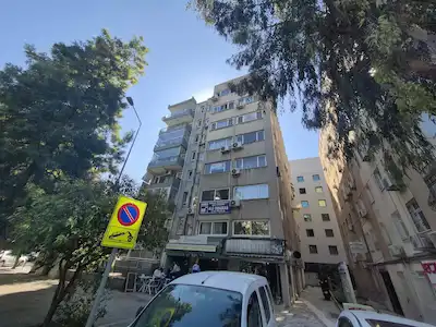 ALSANCAK SAĞLIK SİTESİ’NDE 1+1  MERKEZİ KONUMDA