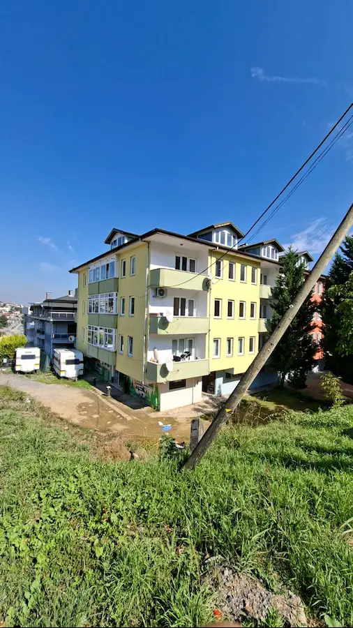 SERDİVAN KEMALPAŞA’DA GÜNEY-BATI CEPHELİ 3+1 | BALKONLU | DOĞALGAZ KOMBİLİ