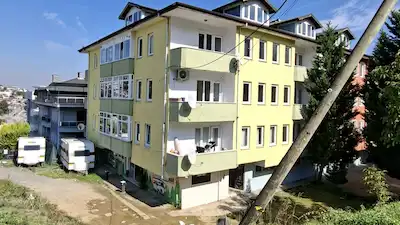 SERDİVAN KEMALPAŞA’DA GÜNEY-BATI CEPHELİ 3+1 | BALKONLU | DOĞALGAZ KOMBİLİ