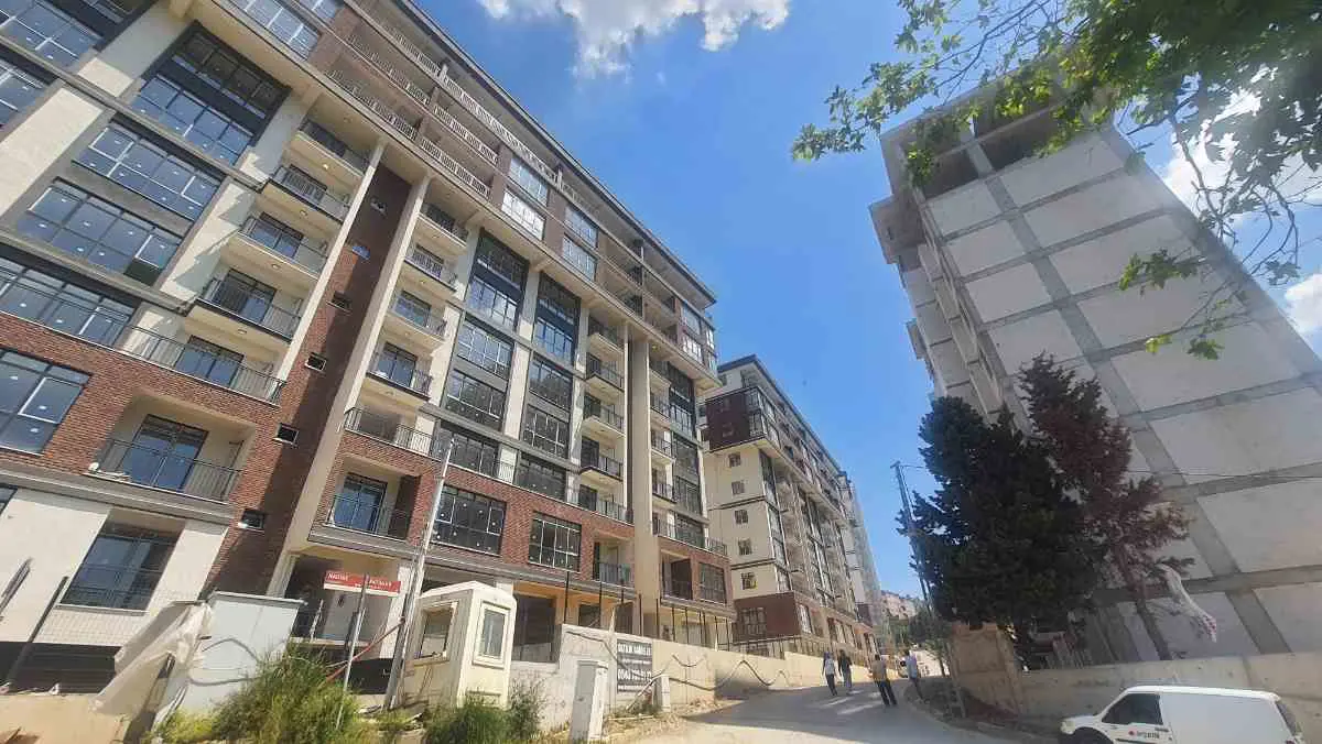 MALTEPE ESENTEPE PERAPARK 2 SITESI BAHÇEKATI 98M2 3+1 SATILIK SIFIR DAIRE