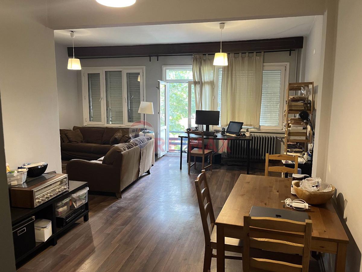 BEŞİKTAŞ ÇARŞI IHLAMURDERE CADDESİ ÜZERİNDE GENİŞ FERAH 3+1 DAİRE