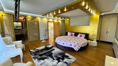 ÇINARCIKTA HAVUZLU VE 1280 M2 ÜZERİNE KURULU EMSALSİZ VİLLA