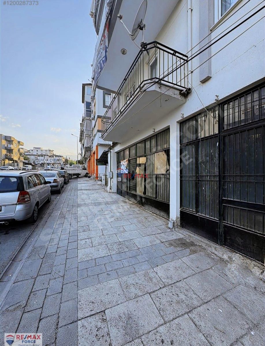 HÜDAİ ORAL CADDESİNDE SIFIR BASAMAK İŞ YERİ