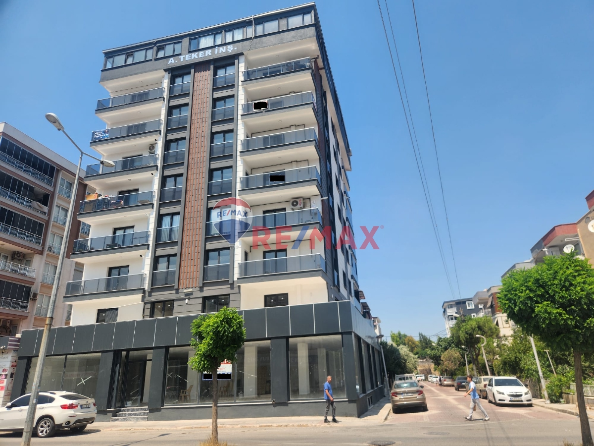 SIFIR 2+1 ARA KAT AÇIK MUTFAKLI MERKEZİ KONUMDA