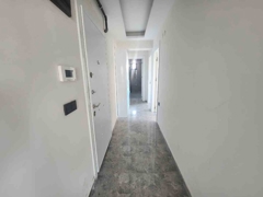 SIFIR 2+1 ARA KAT AÇIK MUTFAKLI MERKEZİ KONUMDA