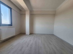 SIFIR 2+1 ARA KAT AÇIK MUTFAKLI MERKEZİ KONUMDA