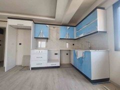 SIFIR 2+1 ARA KAT AÇIK MUTFAKLI MERKEZİ KONUMDA