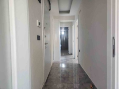 SIFIR 2+1 ARA KAT AÇIK MUTFAKLI MERKEZİ KONUMDA